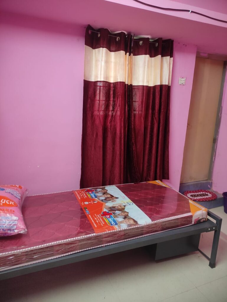Mens PG in keelkattalai